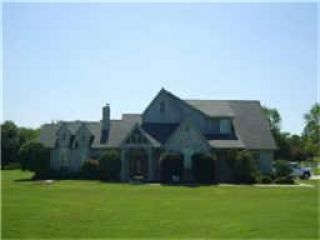 Foreclosed Home - 1202 COUNTRY CLUB RD, 76226