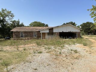 Foreclosed Home - 1016 POLK RD, 76230