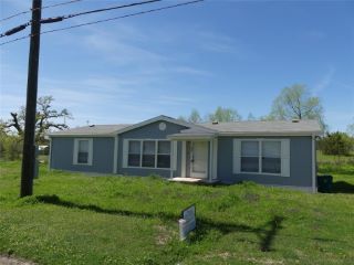 Foreclosed Home - 422 HUTCHINSON ST, 76230