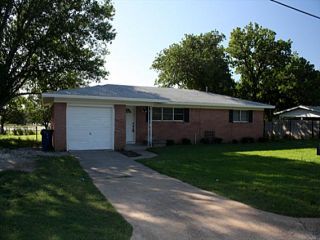 Foreclosed Home - 3005 S LIPSEY ST, 76234