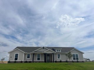 Foreclosed Home - 152 HILLOCK CT, 76234