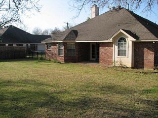 Foreclosed Home - 421 E DIVISION ST, 76258
