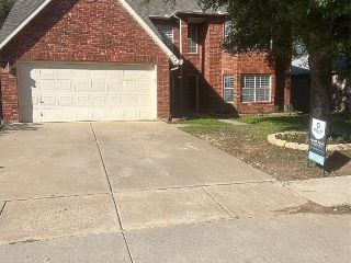 Foreclosed Home - 313 ELLICOTT DR, 76262