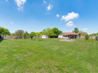 Foreclosed Home - 321 RANDY RD, 76262
