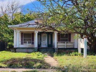 Foreclosed Home - 802 DENVER ST, 76301