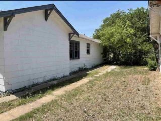 Foreclosed Home - 1624 BRITAIN ST, 76309