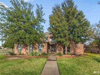 Foreclosed Home - 5401 TEXAS STAR LN, 76310
