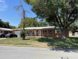 Foreclosed Home - 715 MAPLE ST, 76354