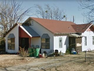Foreclosed Home - 708 N MAIN ST, 76360