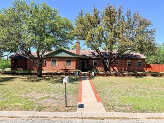 Foreclosed Home - 1116 W BLOODWORTH ST, 76374
