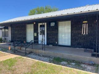 Foreclosed Home - 2830 FANNIN ST, 76384
