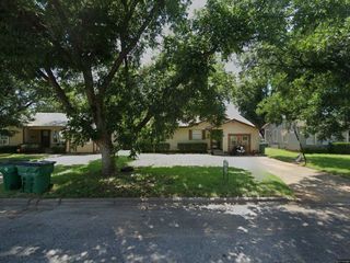Foreclosed Home - 2210 15TH ST, 76384
