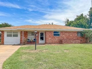 Foreclosed Home - 2825 ANTELOPE ST, 76384