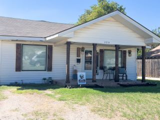 Foreclosed Home - 2519 BISMARCK ST, 76384