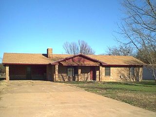 Foreclosed Home - 1625 COLLEGE FARM RD, 76401