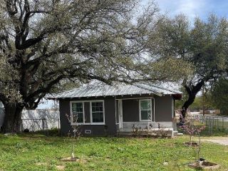 Foreclosed Home - 1305 N IVY ST, 76401