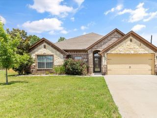 Foreclosed Home - 704 TIMBERLINE DR, 76426