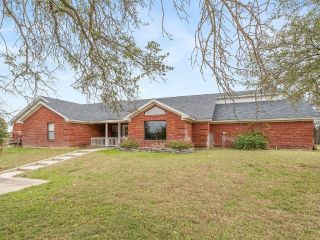 Foreclosed Home - 375 COUNTY ROAD 401, 76442