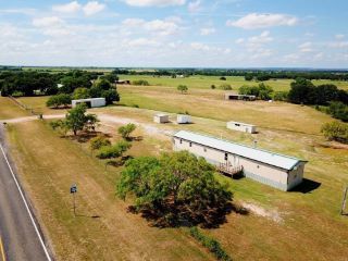 Foreclosed Home - 389 HIGHWAY 2921, 76444