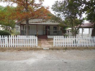 Foreclosed Home - 608 S LAMAR ST, 76448