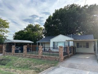 Foreclosed Home - 107 N 2ND ST, 76458