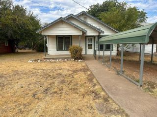 Foreclosed Home - 113 S AUSTIN AVE, 76483