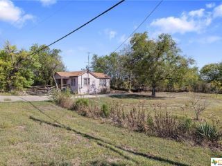 Foreclosed Home - 2500 E HIGHWAY 36, 76501