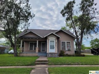 Foreclosed Home - 1104 S 11TH ST, 76504