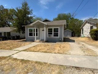 Foreclosed Home - 916 S 41ST ST, 76504