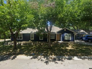 Foreclosed Home - 800 N EAST AVE, 76513
