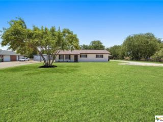 Foreclosed Home - 414 E LOOP 121, 76513
