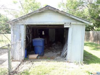 Foreclosed Home - 102 E CLEMENTS AVE, 76522