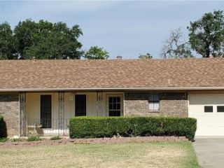 Foreclosed Home - 610 ASH ST, 76522