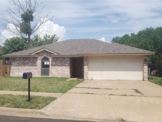 Foreclosed Home - 611 N 21ST ST, 76522