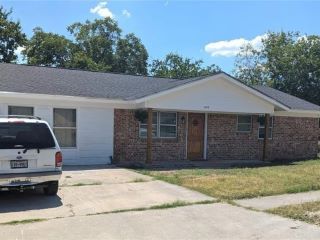 Foreclosed Home - 1403 BLUFFDALE ST, 76522