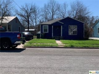 Foreclosed Home - 1908 WACO ST, 76528