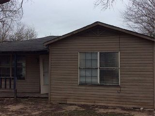 Foreclosed Home - 106 E LEON ST, 76528
