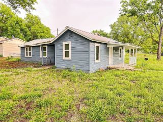 Foreclosed Home - 1101 S REAGAN ST, 76531