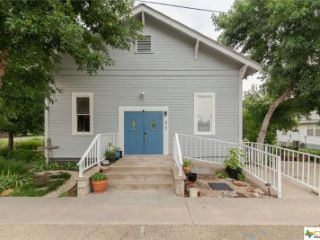 Foreclosed Home - 207 S AUSTIN ST, 76534