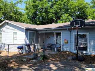Foreclosed Home - 1014 N 12TH ST, 76541