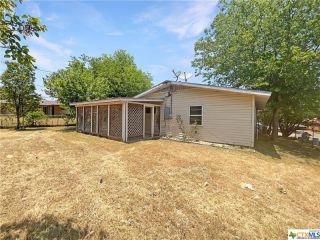 Foreclosed Home - 504 W VOELTER AVE, 76541