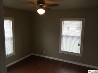Foreclosed Home - 909 W DEAN AVE, 76541