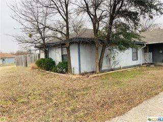 Foreclosed Home - 1002 WILLIAMSON DR, 76541