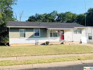 Foreclosed Home - 806 CARDINAL AVE, 76541