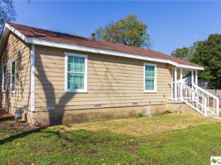 Foreclosed Home - 1111 COFFIELD ST, 76541