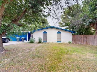 Foreclosed Home - 501 W VOELTER AVE, 76541