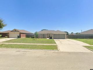 Foreclosed Home - 4915 KIT CARSON TRL, 76542