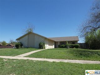 Foreclosed Home - 2402 BOTANICAL DR, 76542