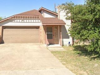 Foreclosed Home - 2305 CHESTNUT DR, 76543
