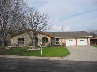 Foreclosed Home - 402 COTTONWOOD DR, 76548